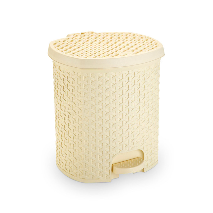 PN-RF1575CR LIXEIRA RATTAN C PEDAL 6L CREME